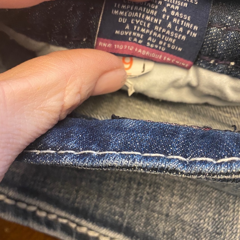 Size 9 Vigoss Capris